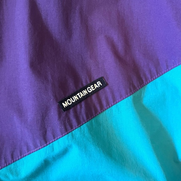 Vintage Mountain Gear Jacket - Picture 3 of 7